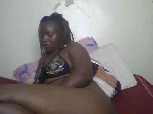freakcurvy8