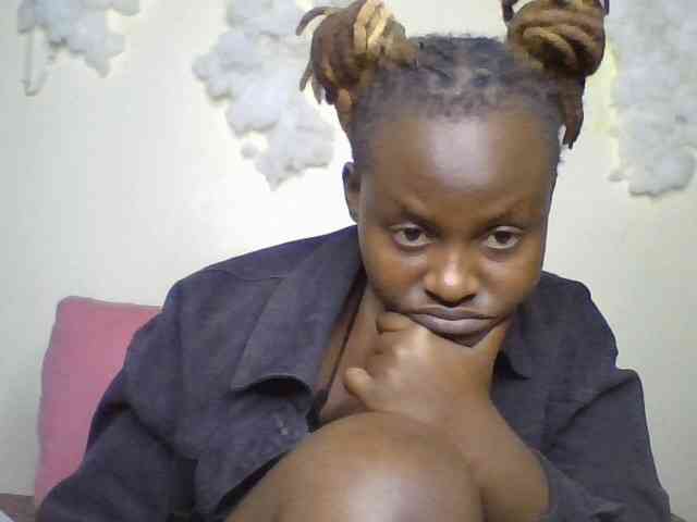 freakcurvy8
