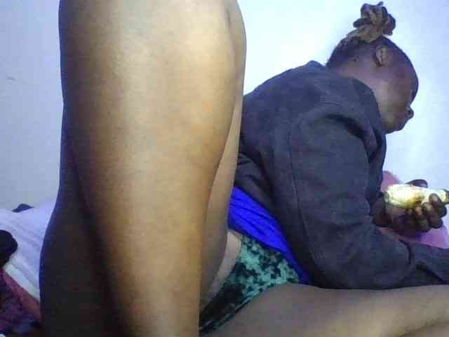 freakcurvy8 webcam