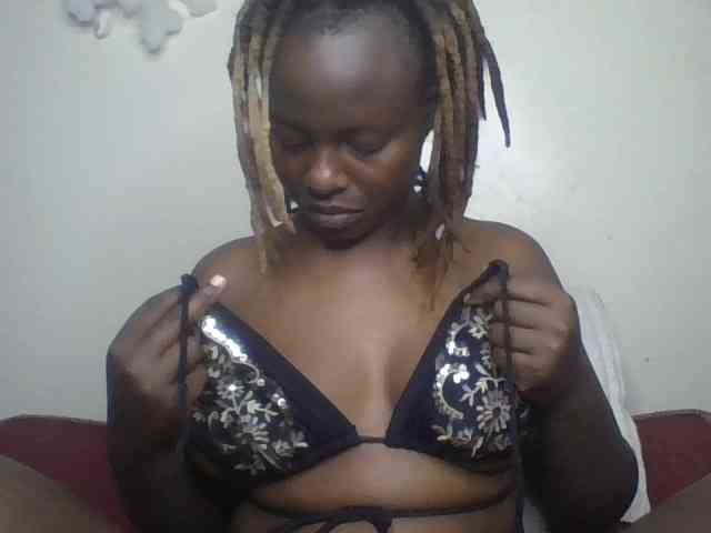 freakcurvy8 webcam