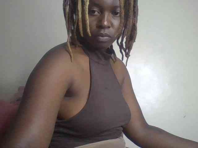 freakcurvy8