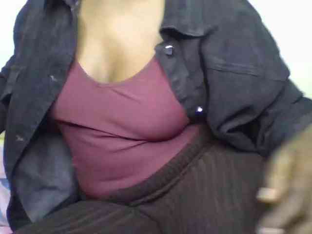 freakcurvy8 webcam