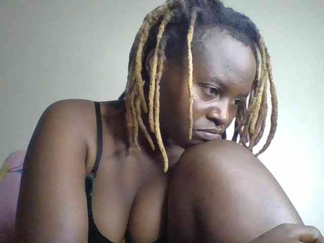 freakcurvy8 freakcurvy8