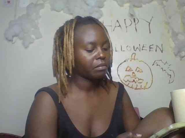 freakcurvy8 webcam