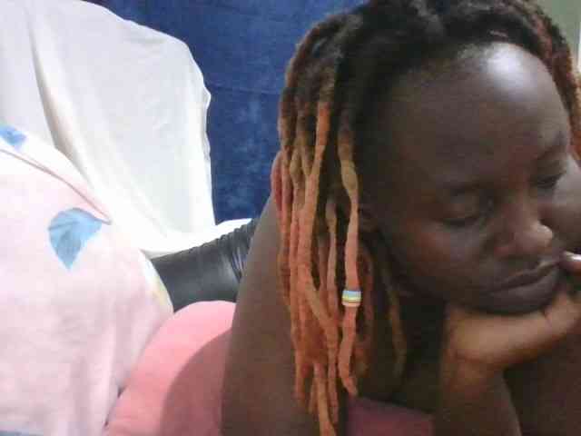 freakcurvy8 freakcurvy8