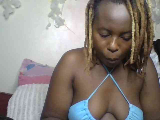 freakcurvy8 freakcurvy8