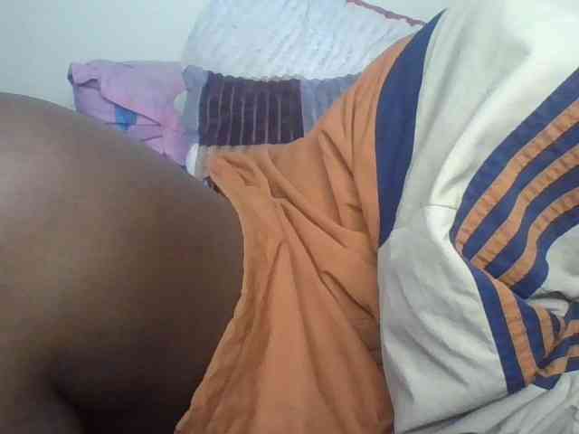 freakcurvy8 webcam
