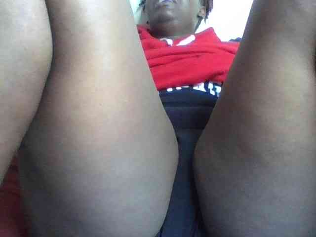 freakcurvy8