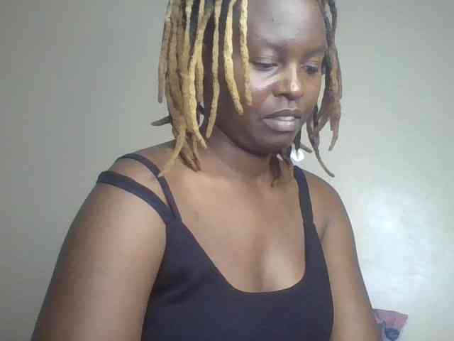 freakcurvy8 freakcurvy8