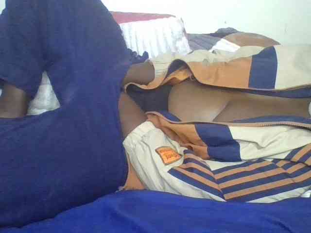 freakcurvy8 webcam