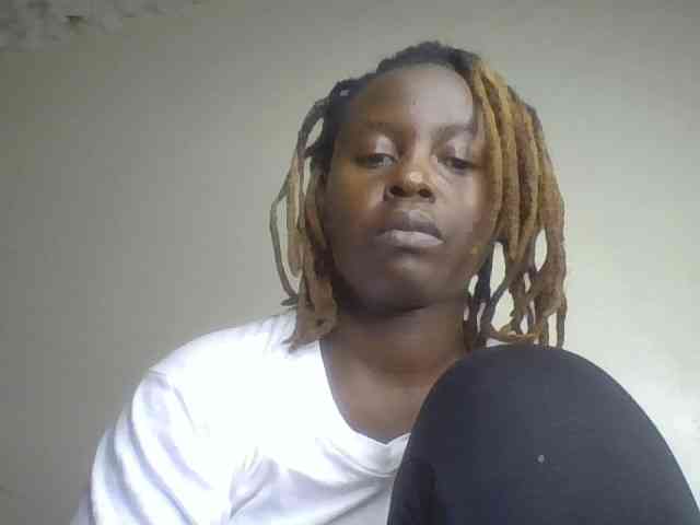 freakcurvy8 freakcurvy8