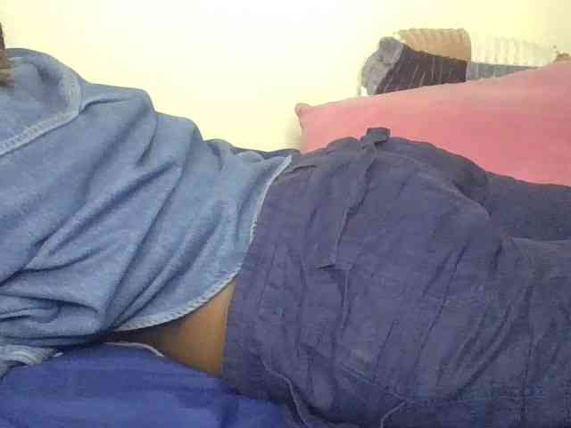 freakcurvy8 webcam