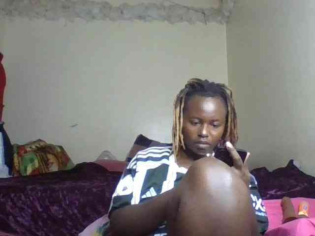 freakcurvy8 freakcurvy8