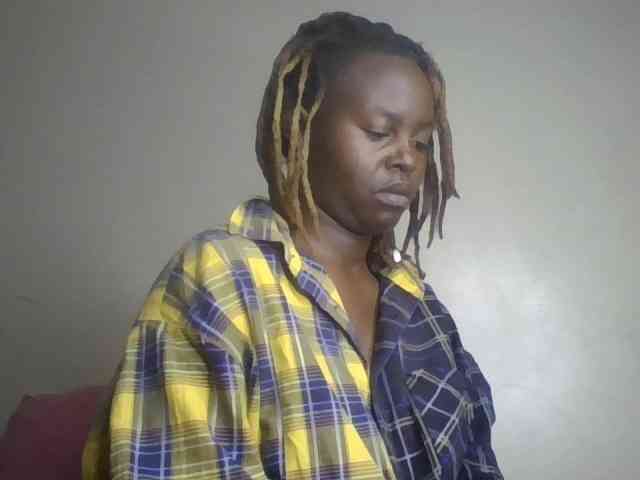 freakcurvy8 freakcurvy8