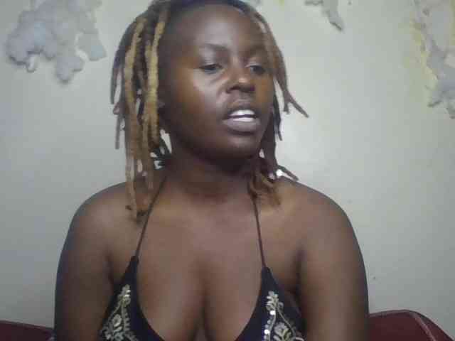 freakcurvy8 webcam