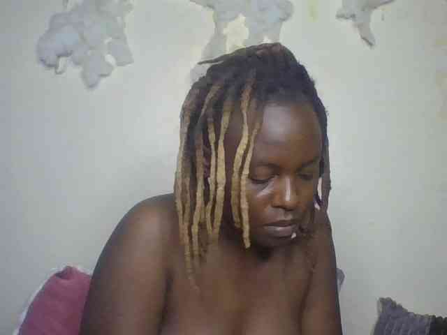 freakcurvy8 webcam