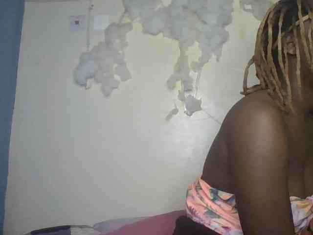 freakcurvy8 webcam