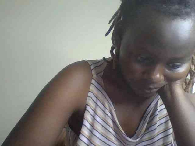 freakcurvy8
