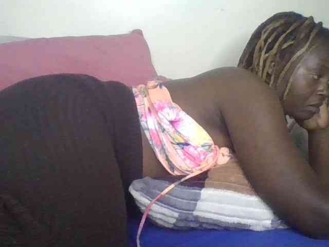 freakcurvy8 webcam