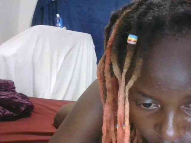 freakcurvy8 freakcurvy8