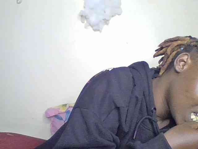 freakcurvy8