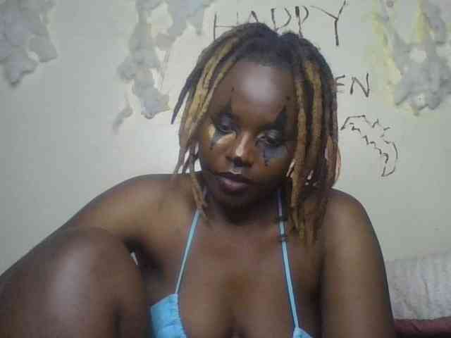 freakcurvy8 webcam