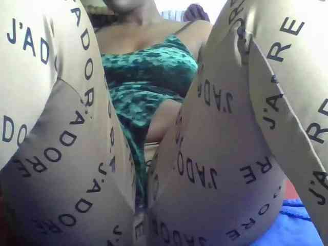 freakcurvy8 webcam