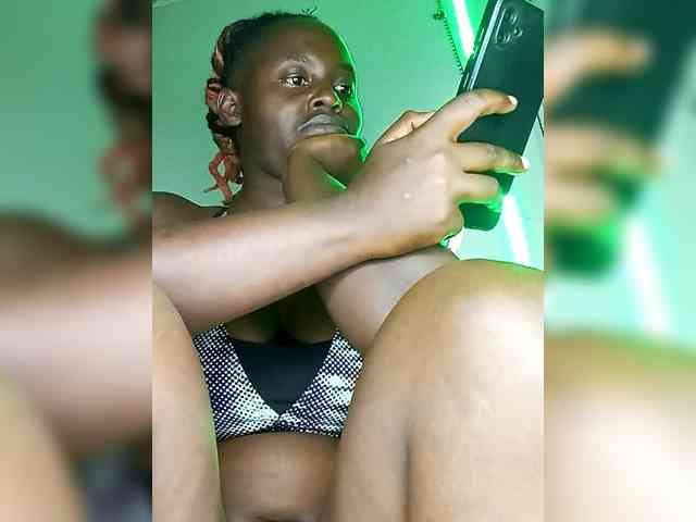 freakcurvy8 freakcurvy8