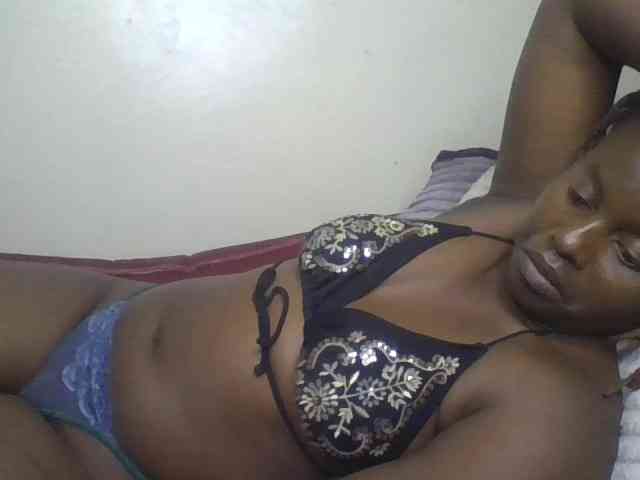 freakcurvy8