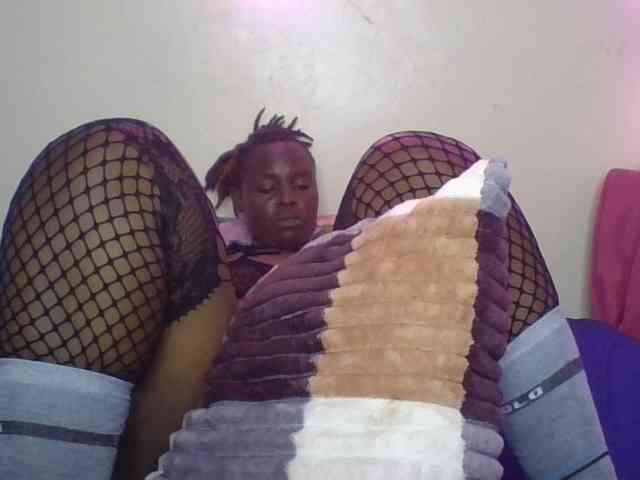 freakcurvy8