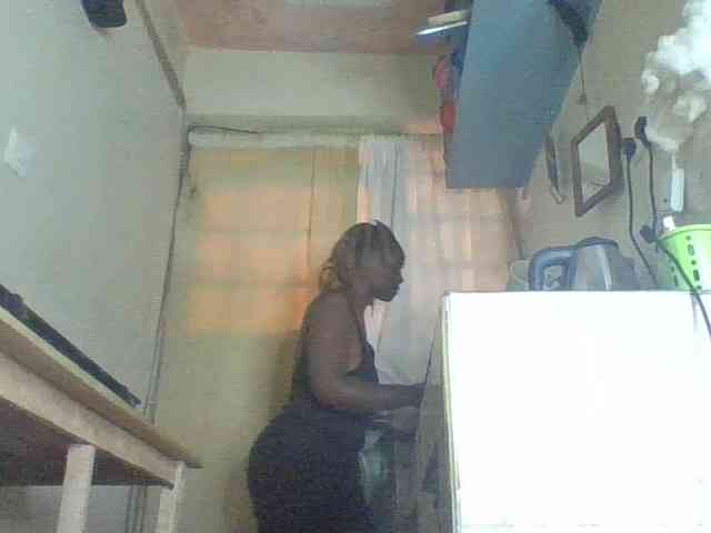freakcurvy8