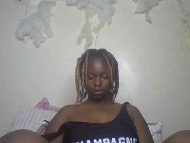 freakcurvy8 webcam