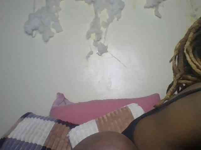 freakcurvy8 webcam