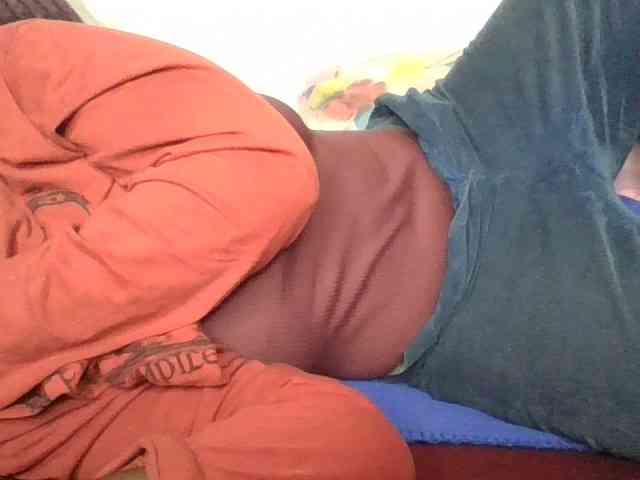 freakcurvy8 webcam