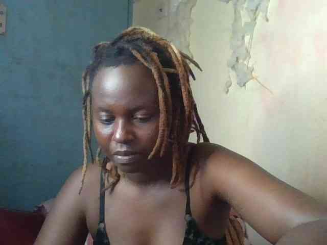 freakcurvy8 freakcurvy8