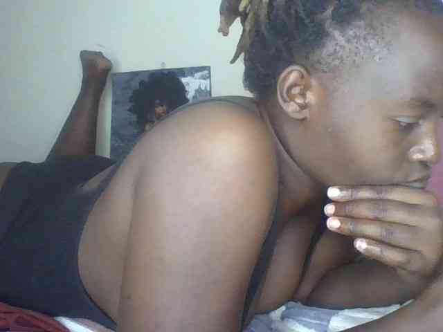 freakcurvy8 webcam