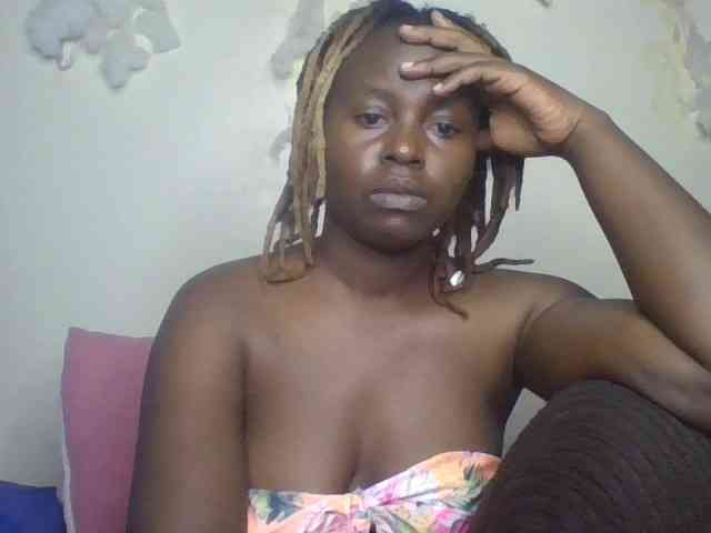 freakcurvy8 webcam