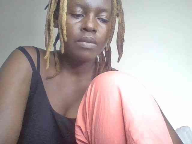 freakcurvy8 freakcurvy8