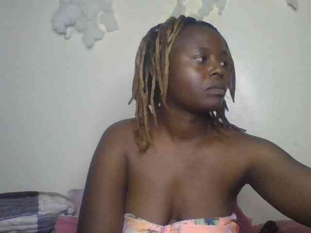 freakcurvy8 webcam