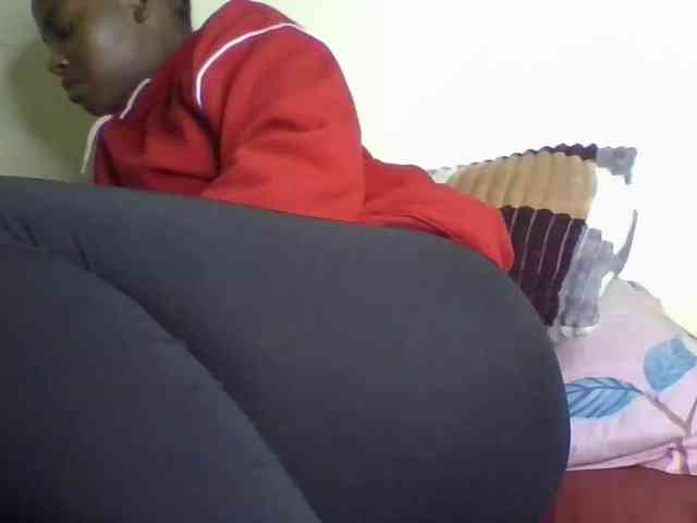 freakcurvy8