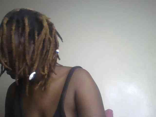 freakcurvy8 Live Webcam on BongaCams