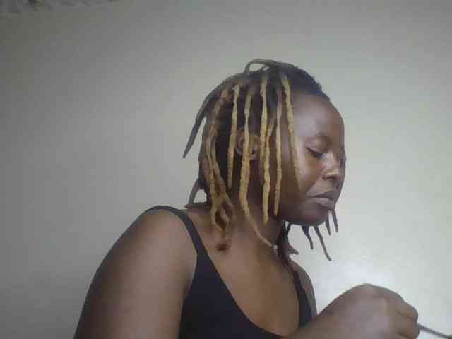 freakcurvy8 freakcurvy8