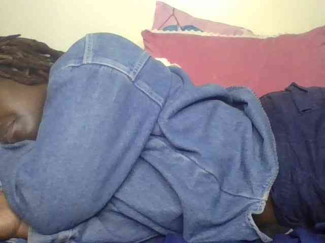 freakcurvy8 webcam