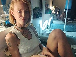 LylyaSurvived Porn Show