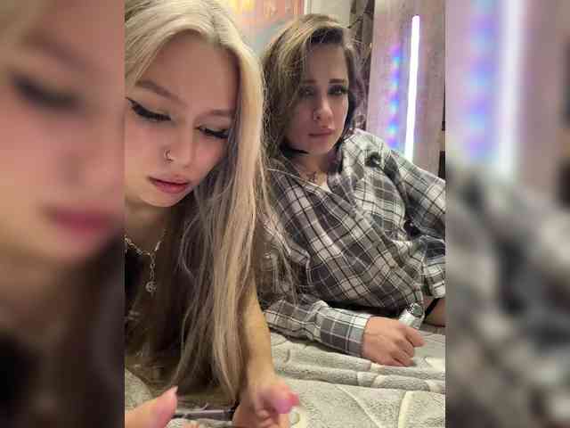 MyyyFacts Live Webcam on BongaCams