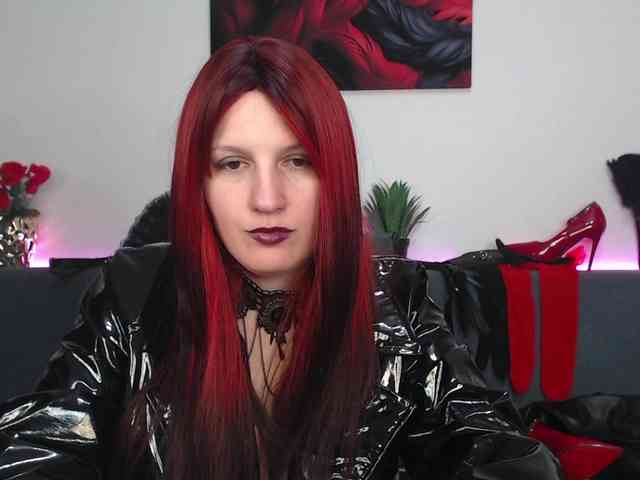 Mistress_Seraphima webcam