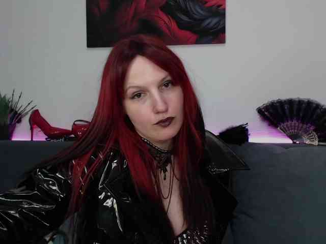 Mistress_Seraphima webcam