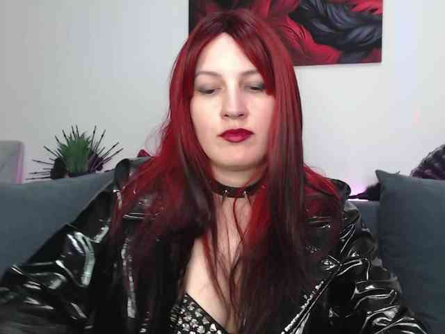 Mistress_Seraphima webcam
