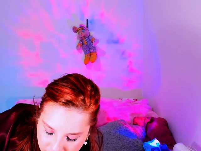 daphnesweet's BongaCams show and profile