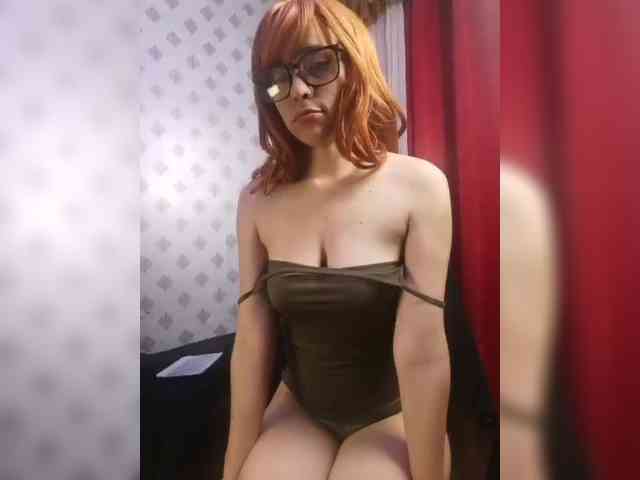 MaryannG webcam